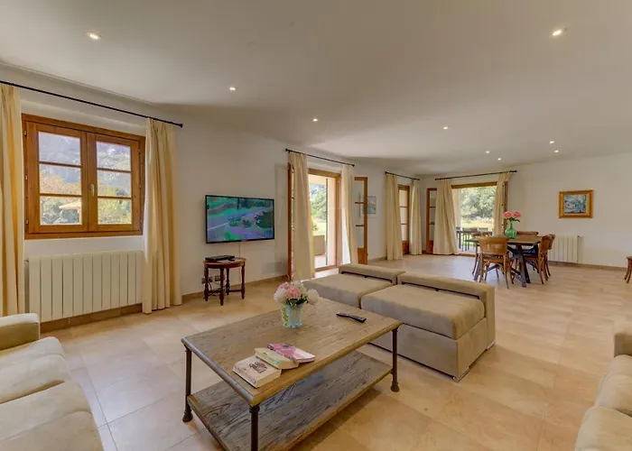 Vall Den March Ii * Pollenca