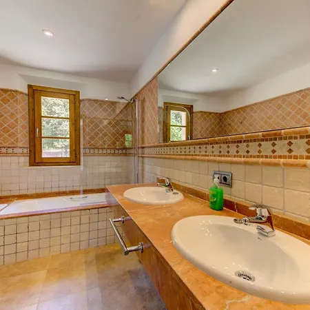 Vall Den March Ii * Pollensa