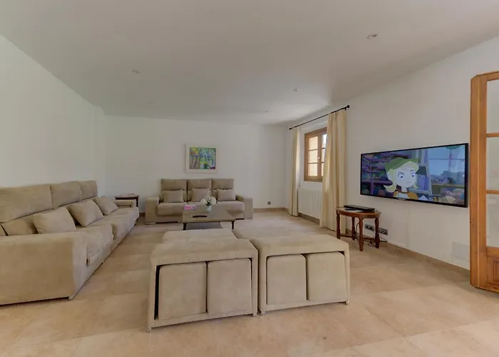 Vall Den March Ii ヴィラ *